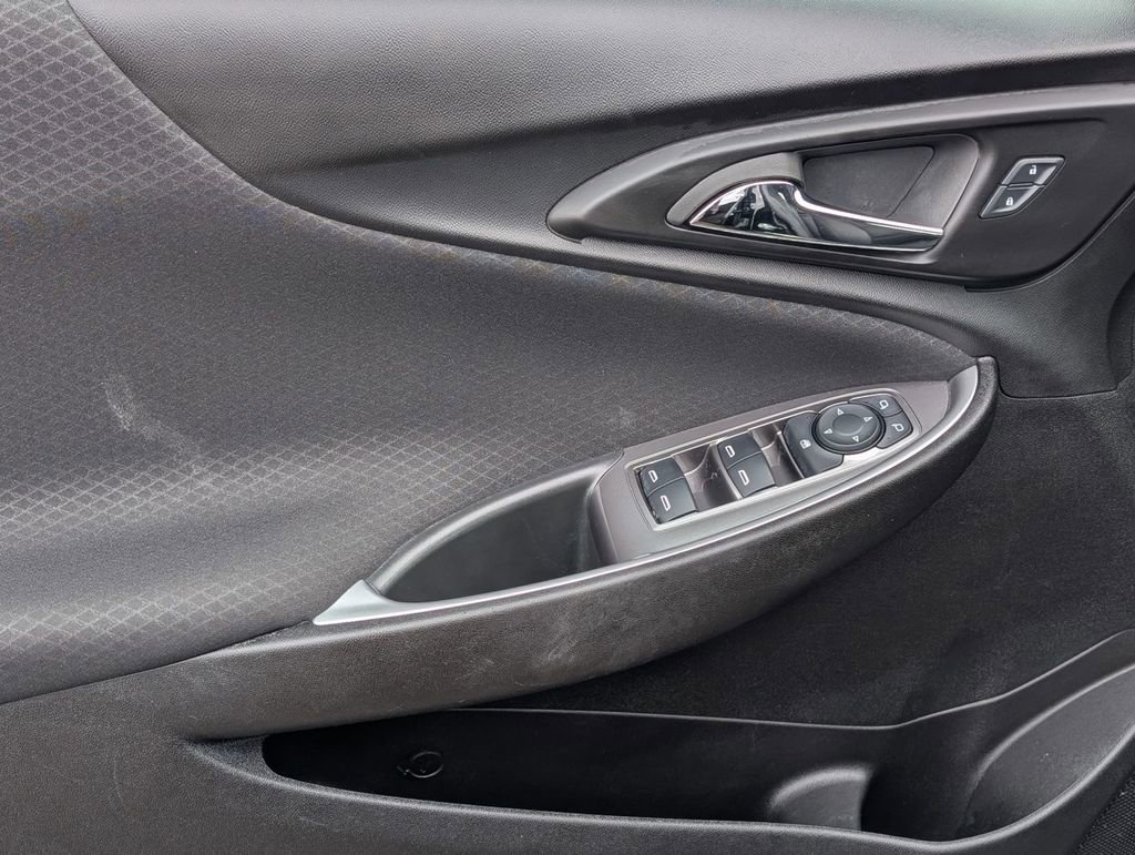 Used 2024 Chevrolet Malibu RS image 21