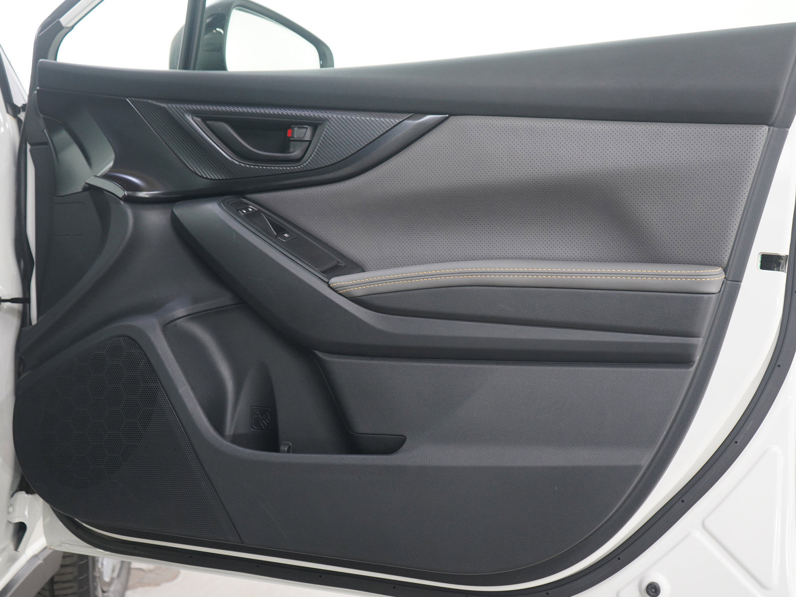 Used 2022 Subaru Crosstrek 2.5i Sport w/ Moonroof Package image 9