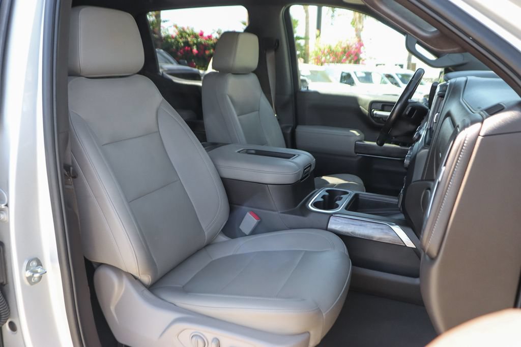 Used 2022 Chevrolet Silverado 1500 LTZ w/ LTZ Premium Package AWD/4WD image 38