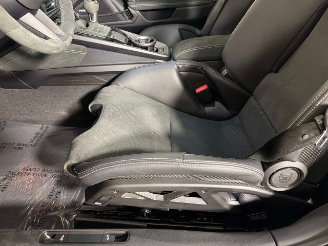 Used 2026 Porsche 911 GT3 w/ Weissach Package RWD image 31