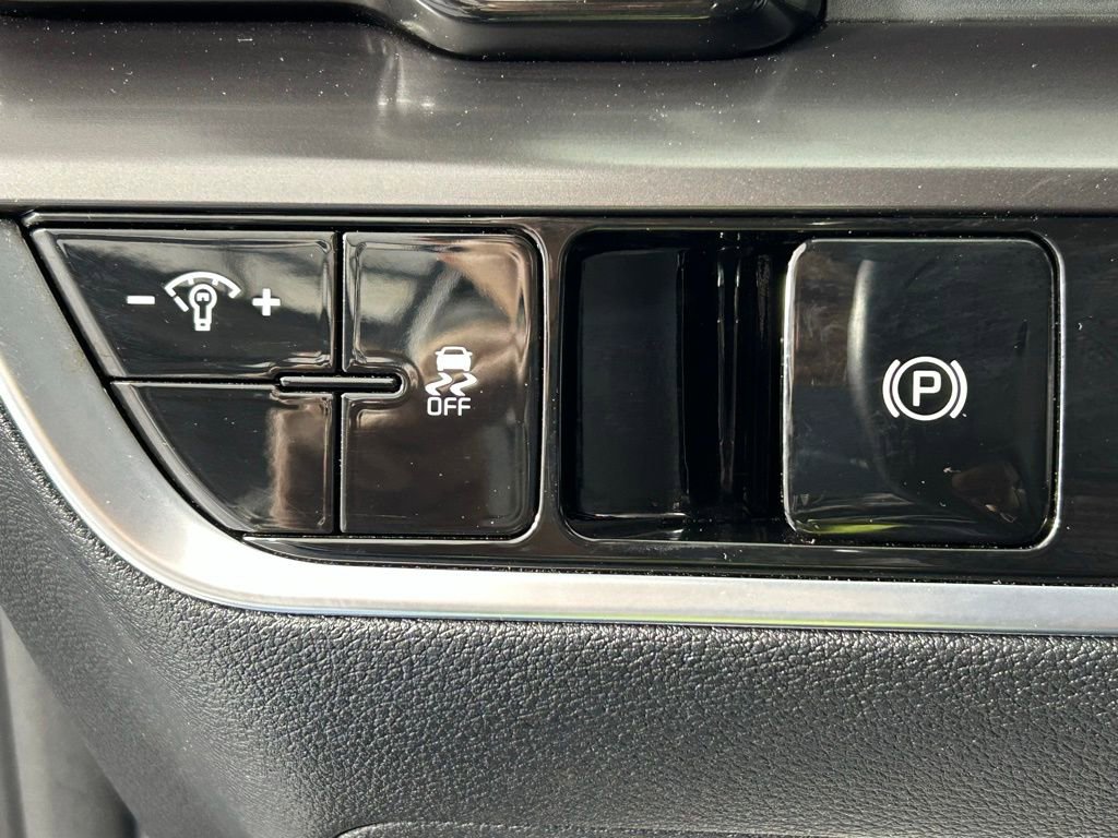 Used 2024 Kia Sportage EX image 29