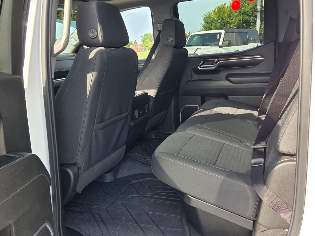 Used 2023 Chevrolet Silverado 1500 RST w/ Rally Edition AWD/4WD image 4