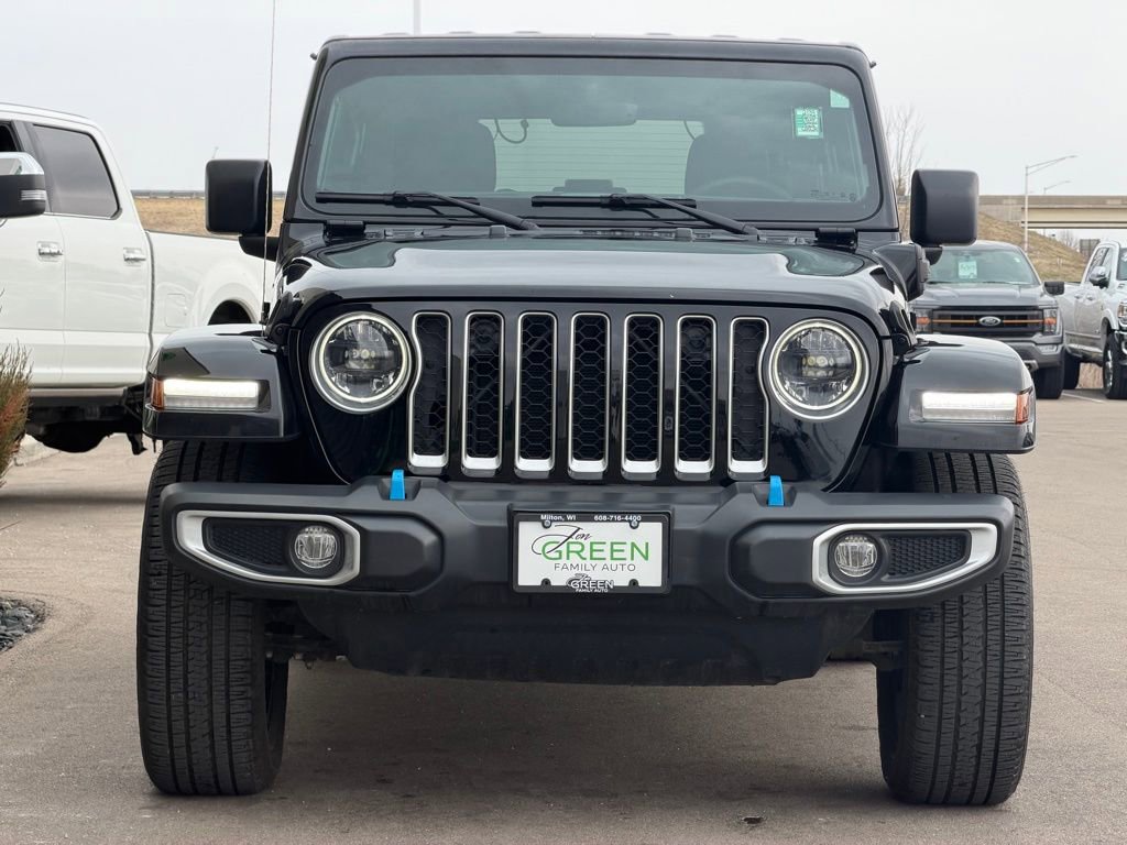 Used 2023 Jeep Wrangler Unlimited Sahara w/ Cold Weather Group AWD/4WD image 6