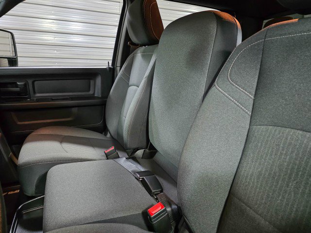 Used 2024 RAM 3500 Tradesman w/ Chrome Appearance Group image 18