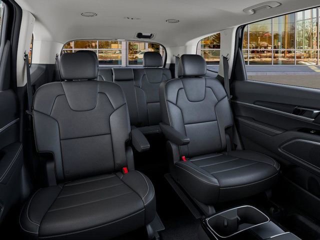 New 2025 Kia Telluride S image 18
