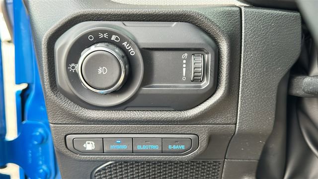 Used 2024 Jeep Wrangler Unlimited image 21