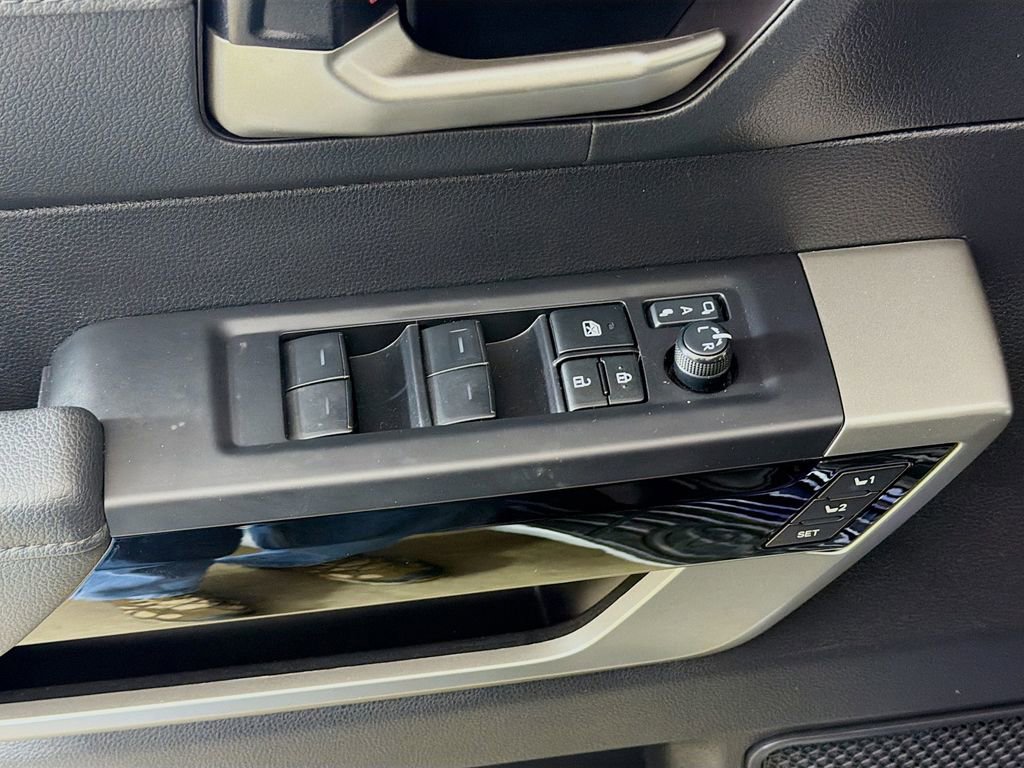 Used 2023 Toyota Tundra Limited image 30