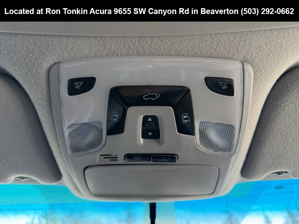 Used 2011 Toyota Sienna XLE image 28