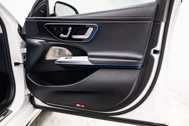 Used 2025 Mercedes-Benz E 350 4MATIC Sedan image 30