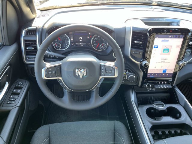 New 2026 RAM 1500 Big Horn AWD/4WD image 13
