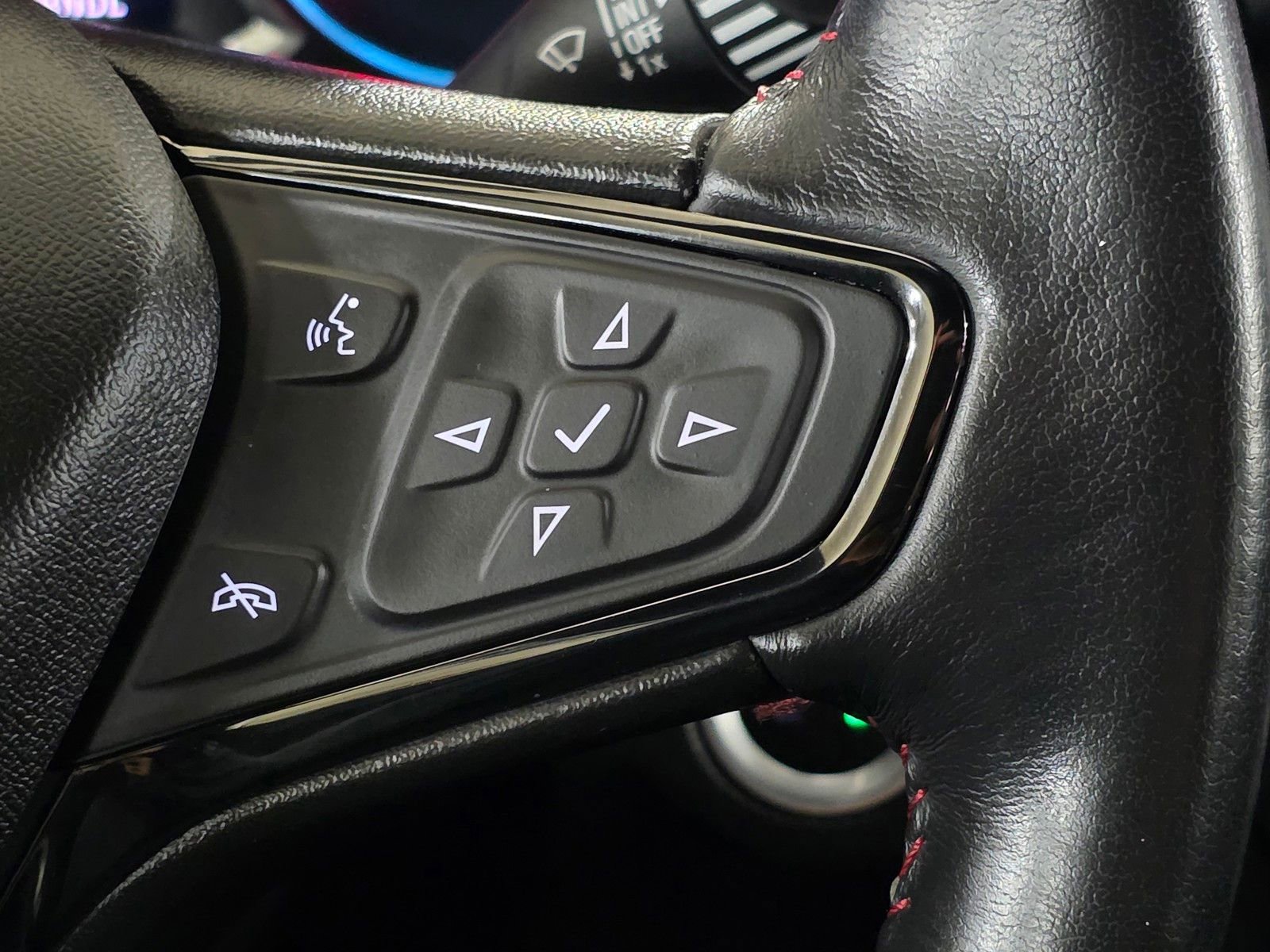 Used 2022 Chevrolet Equinox RS image 31