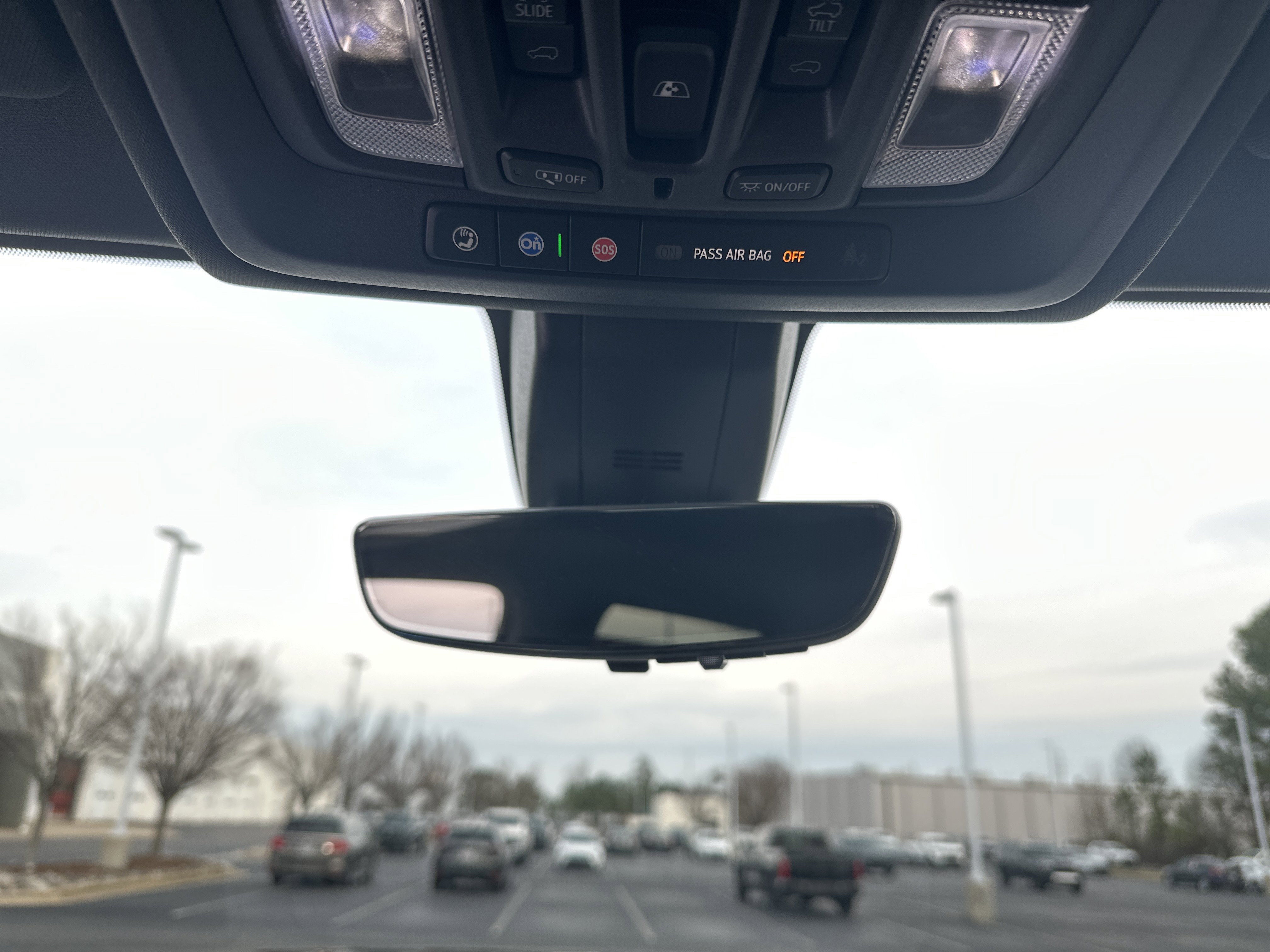 Used 2021 Chevrolet Silverado 1500 High Country w/ Technology Package image 27