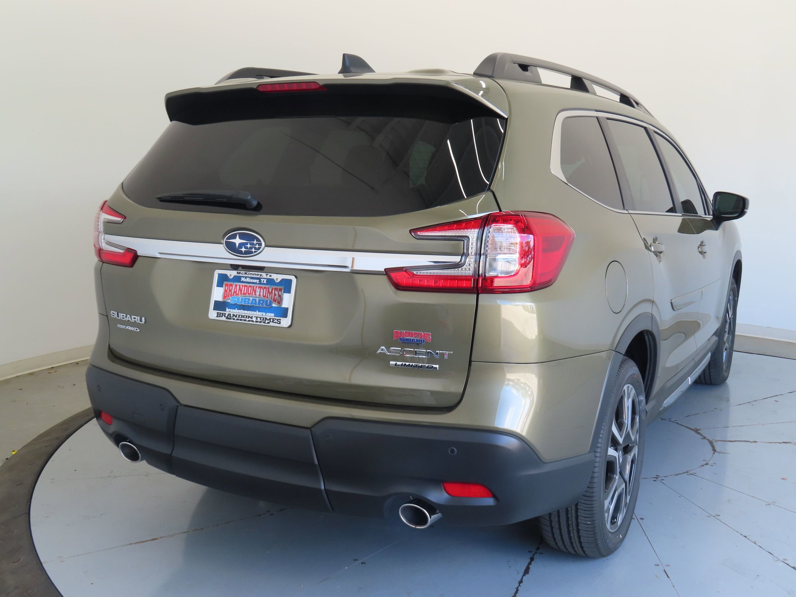 New 2026 Subaru Ascent Limited image 3