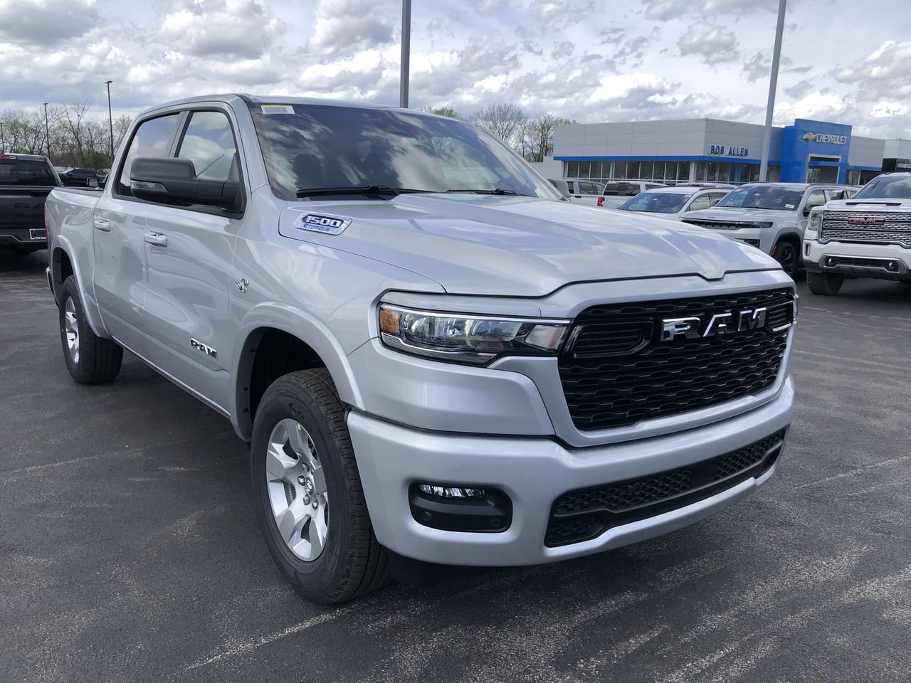 New 2026 RAM 1500 4x4 Crew Cab image 7