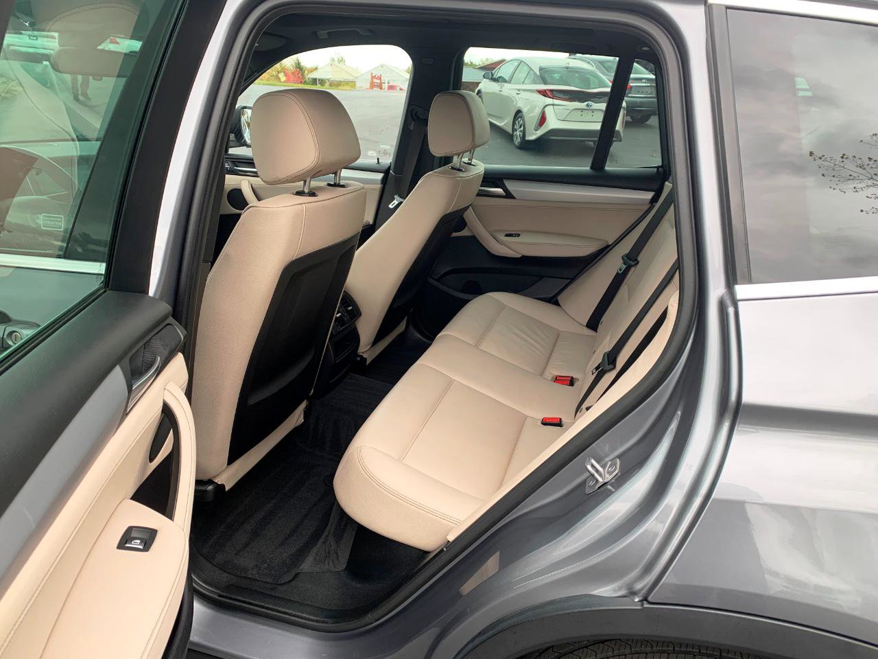 Used 2016 BMW X3 xDrive28i image 6
