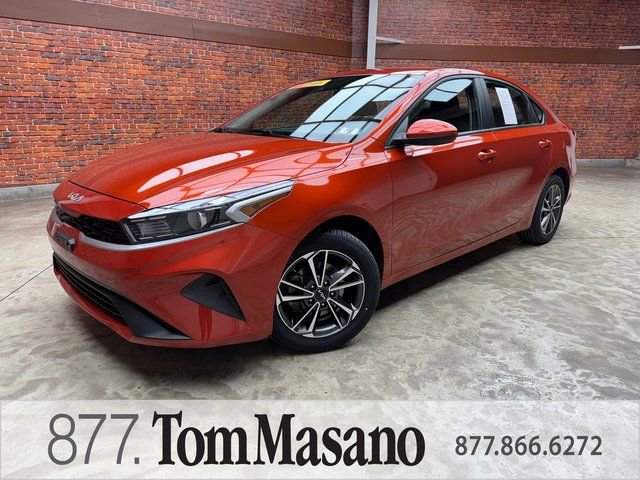 Used 2023 Kia Forte LXS image 1