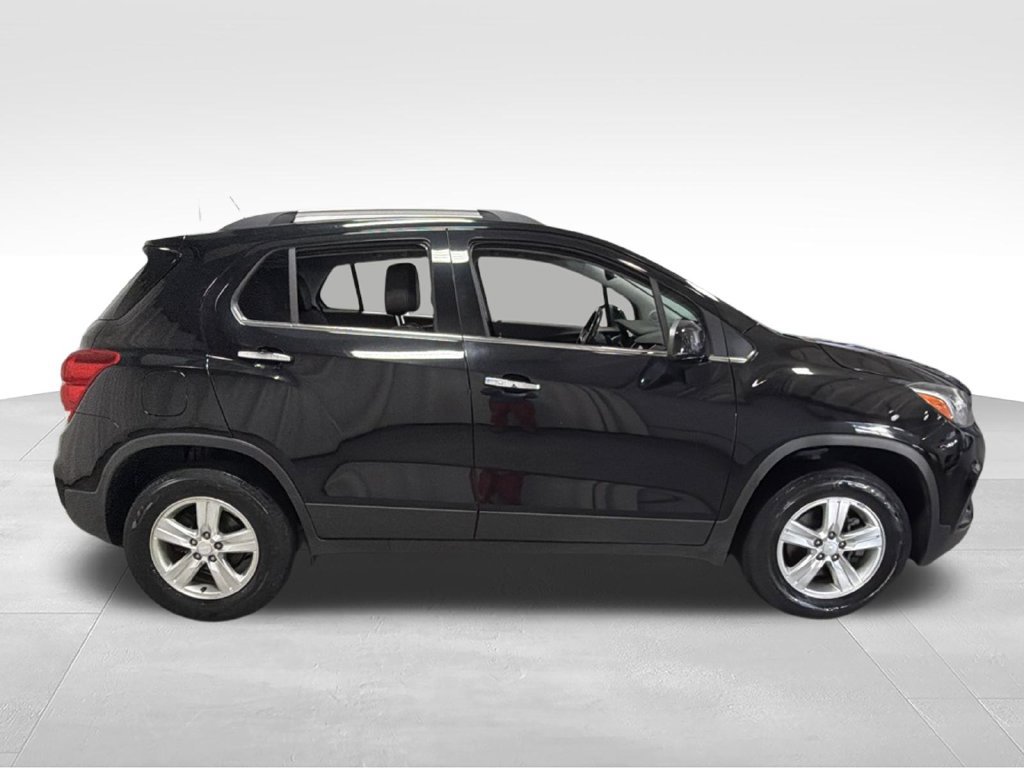 Used 2019 Chevrolet Trax LT w/ LT Convenience Package AWD/4WD image 7