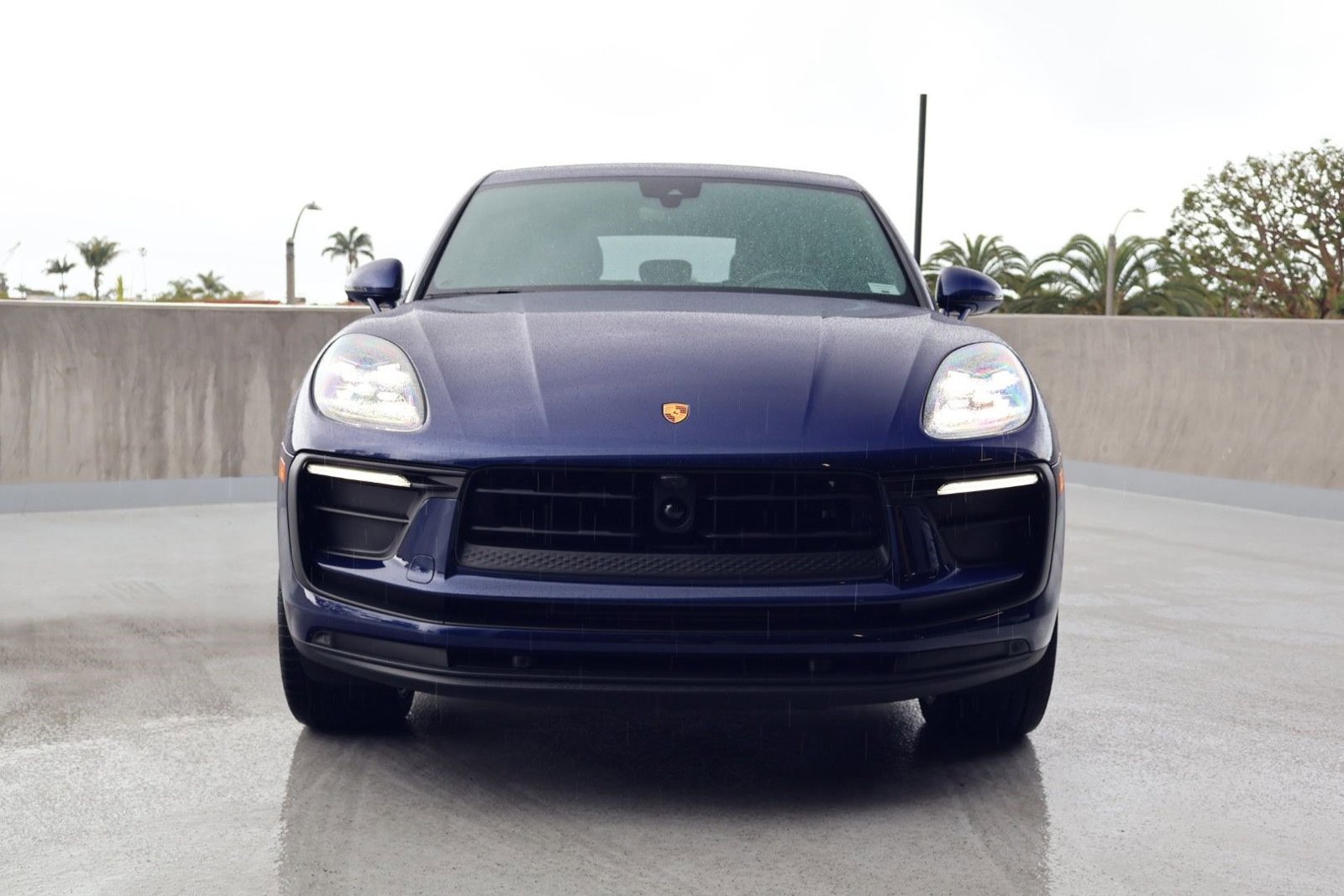 Certified 2025 Porsche Macan image 6