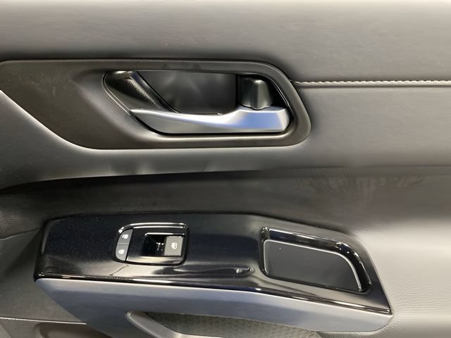 Certified 2025 Nissan Pathfinder SL AWD/4WD image 30