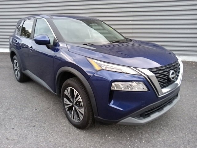 Used 2023 Nissan Rogue SV image 1