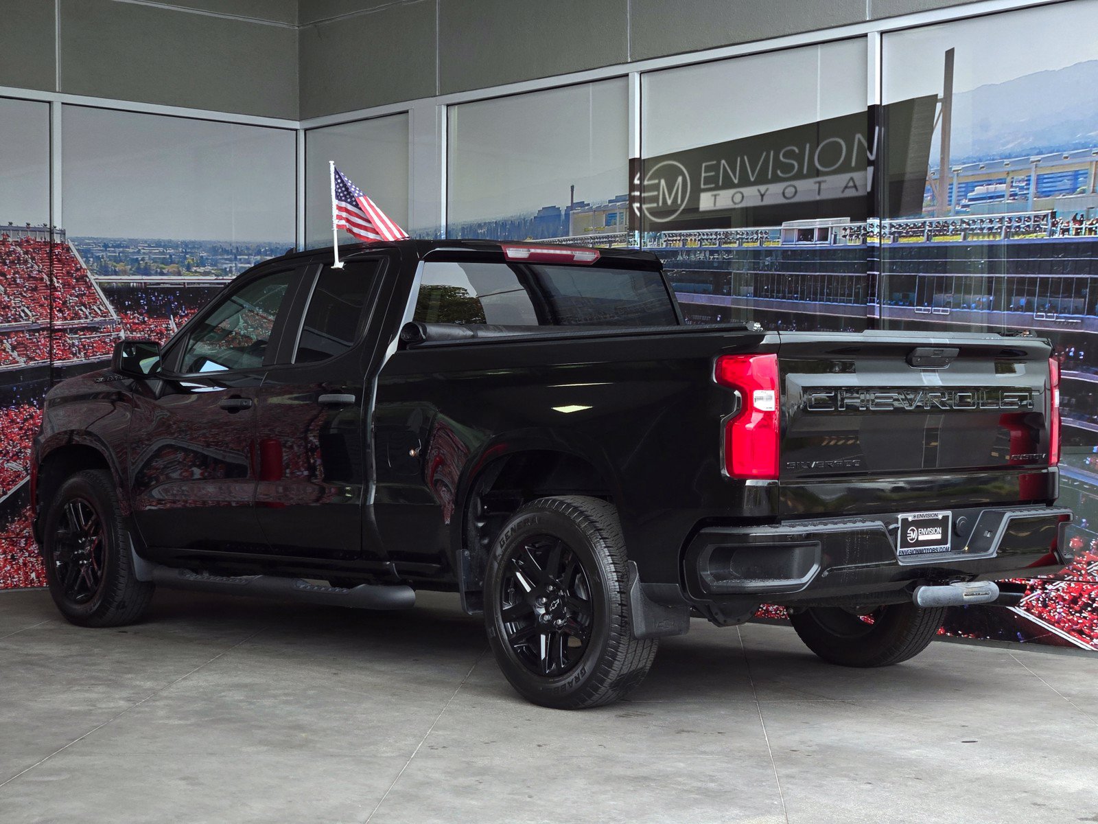 Used 2021 Chevrolet Silverado 1500 Custom w/ Rally Edition RWD image 6