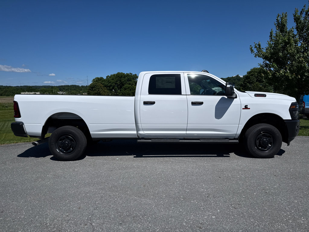 New 2026 RAM 2500 Tradesman AWD/4WD image 15