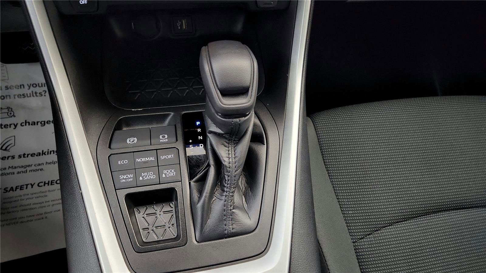 Certified 2023 Toyota RAV4 LE image 40