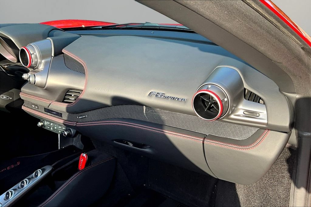 Used 2022 Ferrari F8 Tributo RWD image 21