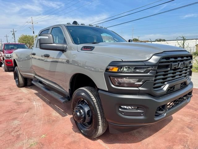 New 2027 RAM 3500 Tradesman AWD/4WD image 4