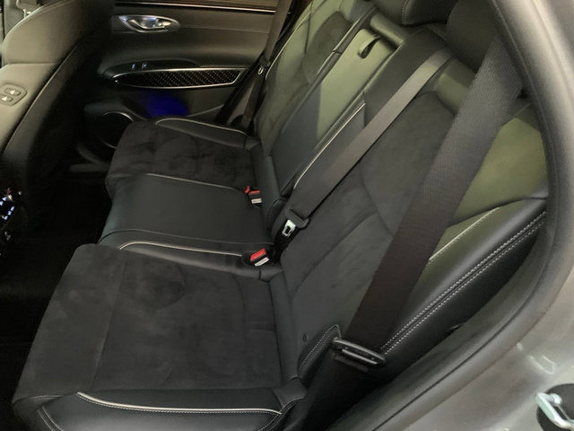 Used 2022 Genesis GV70 3.5T Sport w/ Sport Prestige Package AWD/4WD image 20