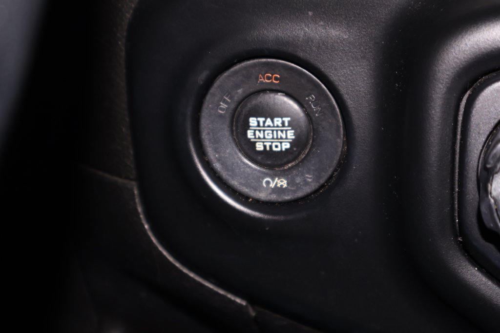 Used 2020 Jeep Wrangler Unlimited Sport S AWD/4WD image 25