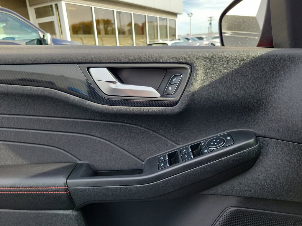 New 2026 Ford Escape ST-Line w/ Cold Weather Package image 18