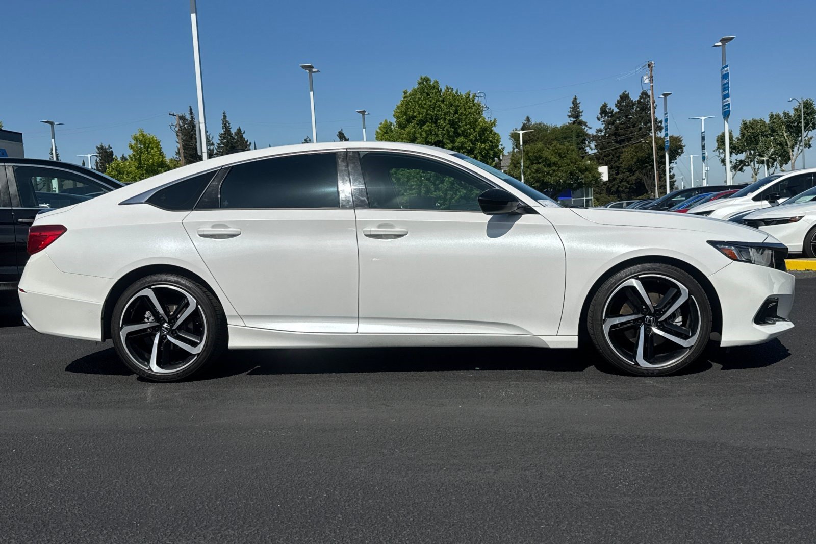 Used 2022 Honda Accord Sport image 7