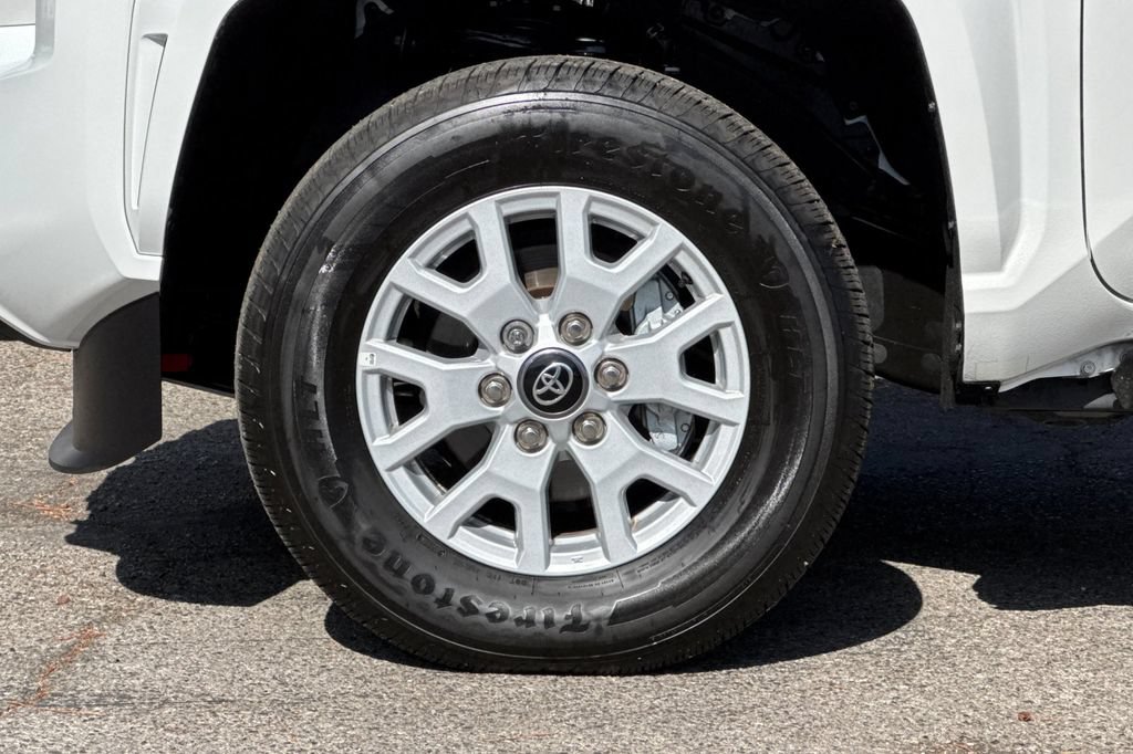 Certified 2026 Toyota Tacoma SR5 AWD/4WD image 24