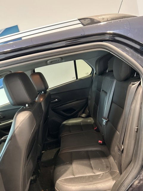 Used 2022 Chevrolet Trax LT w/ Premium Seat Package image 12