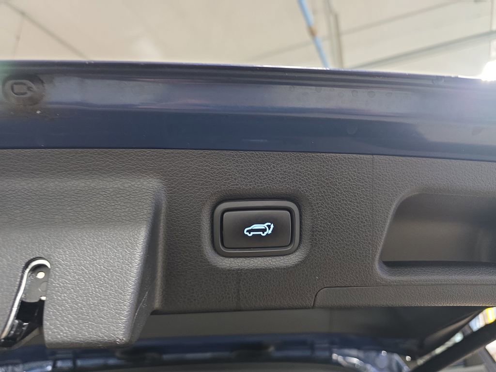 Used 2023 Hyundai Santa Fe SEL image 13