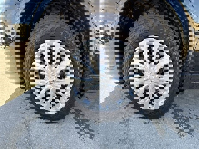 Used 2015 Nissan Rogue S image 10