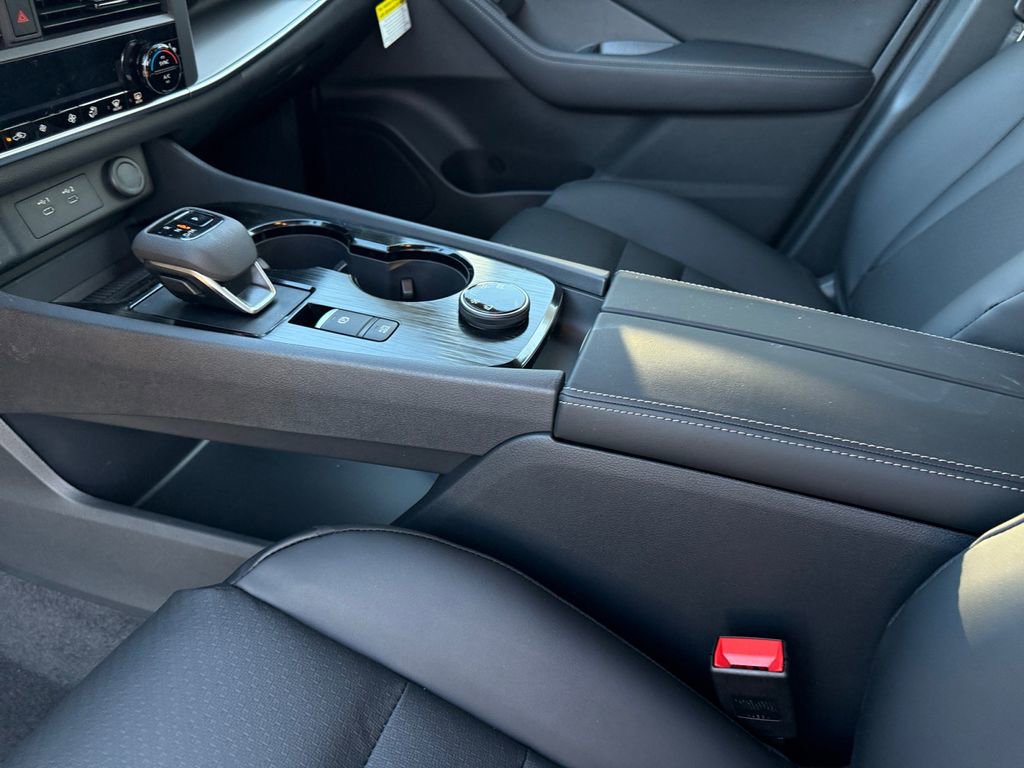 New 2026 Nissan Rogue Dark Armor image 19