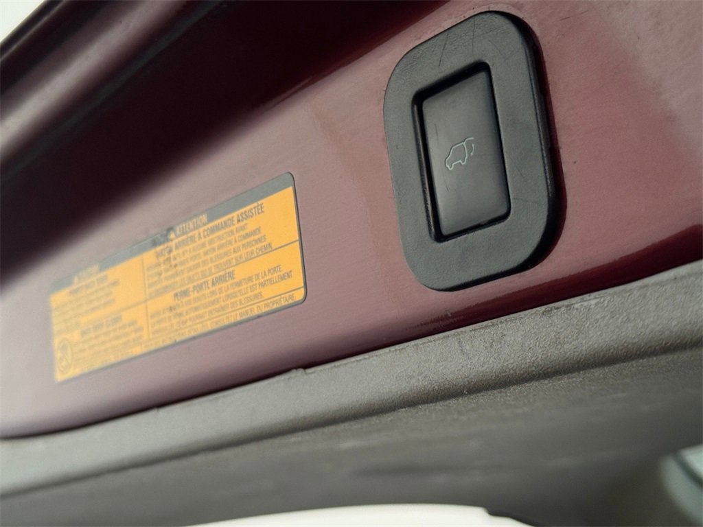 Used 2014 Toyota Sienna XLE image 29