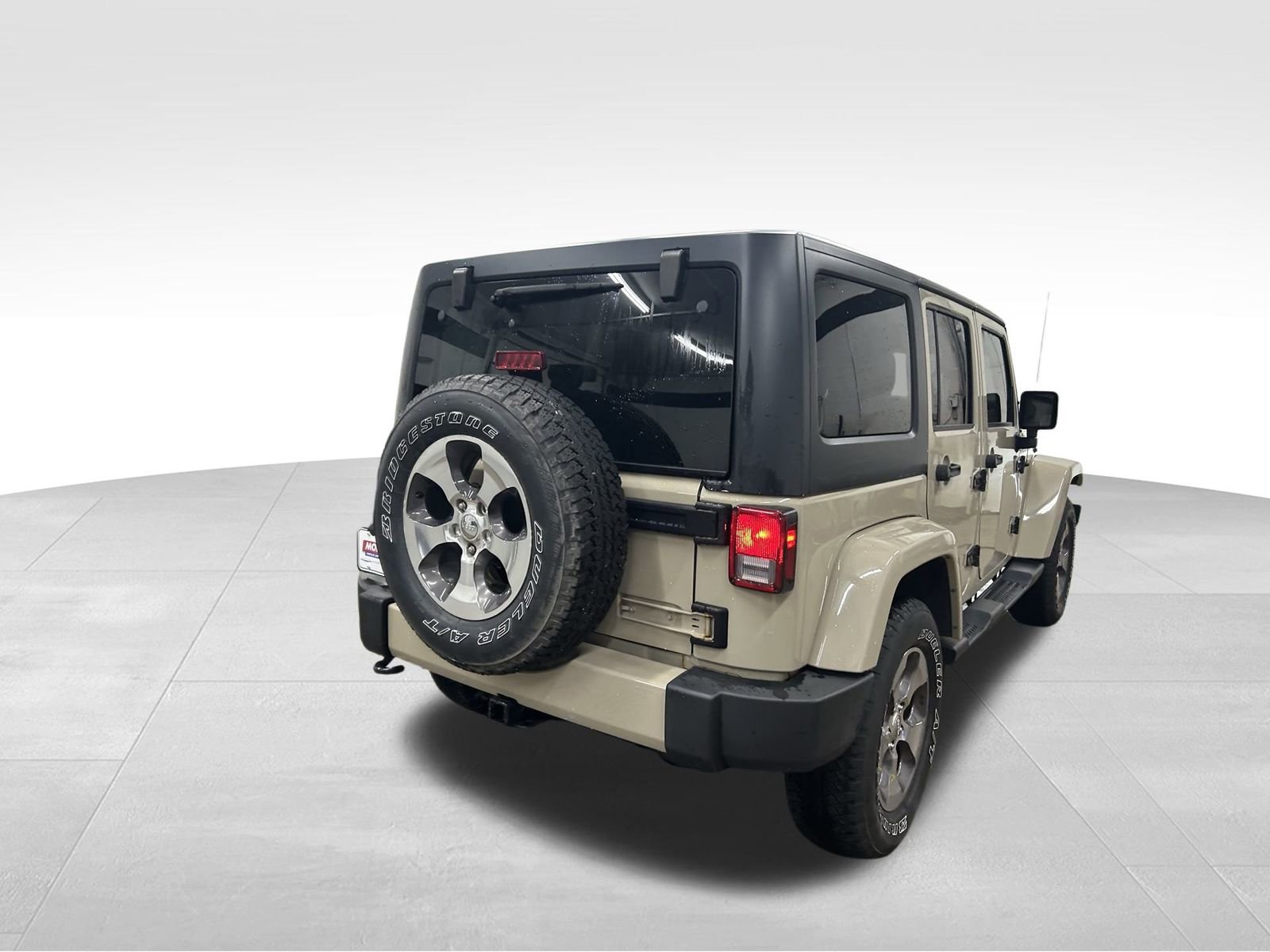 Used 2017 Jeep Wrangler Unlimited Sahara image 6