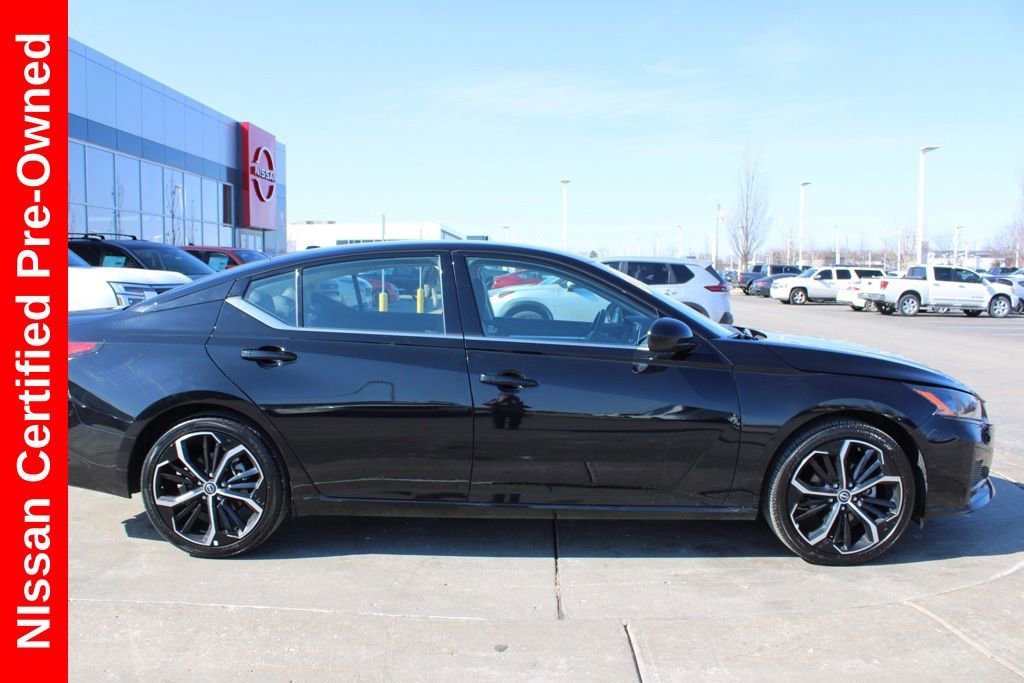 Certified 2025 Nissan Altima 2.5 SR image 6