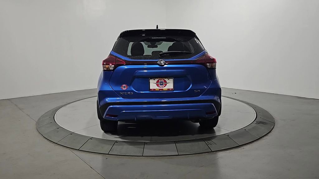 Used 2021 Nissan Kicks SR w/ SR Premium Package image 4