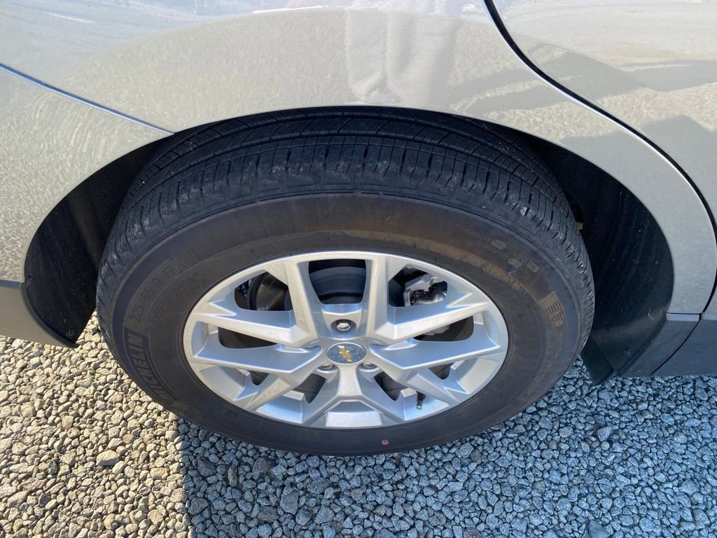 Used 2023 Chevrolet Equinox LT image 24
