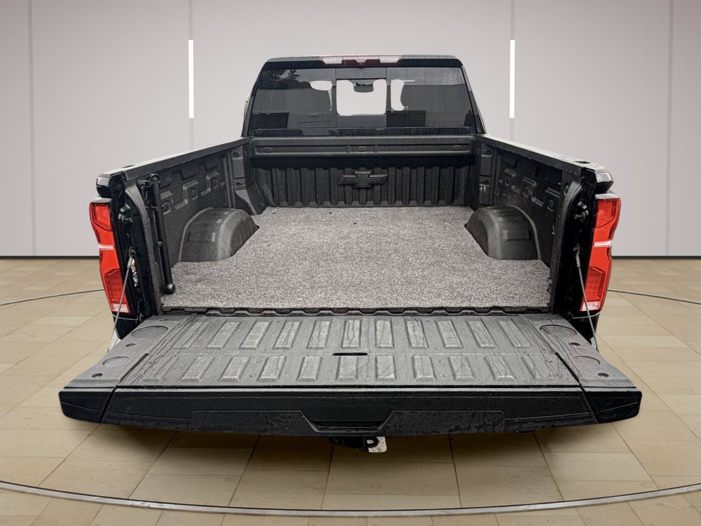 Used 2024 Chevrolet Silverado 2500 LTZ w/ LTZ Plus Package AWD/4WD image 17