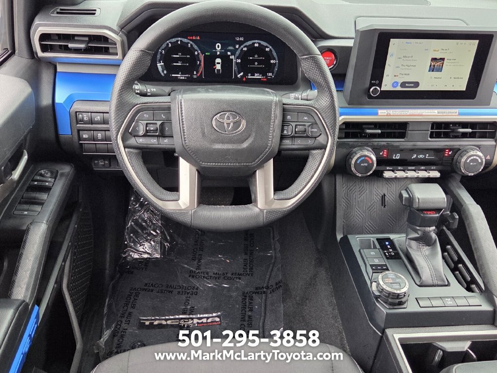 Used 2025 Toyota Tacoma TRD Off-Road AWD/4WD image 11