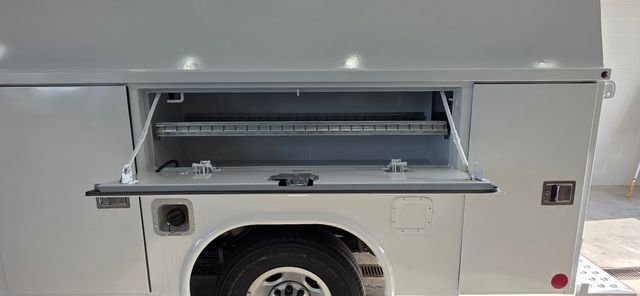 New 2026 Chevrolet Express 3500 w/ Power Convenience Package image 11