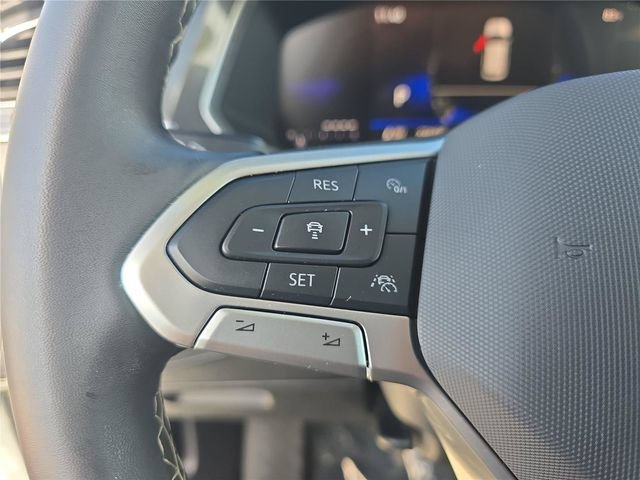 Used 2024 Volkswagen Tiguan SE FWD image 23