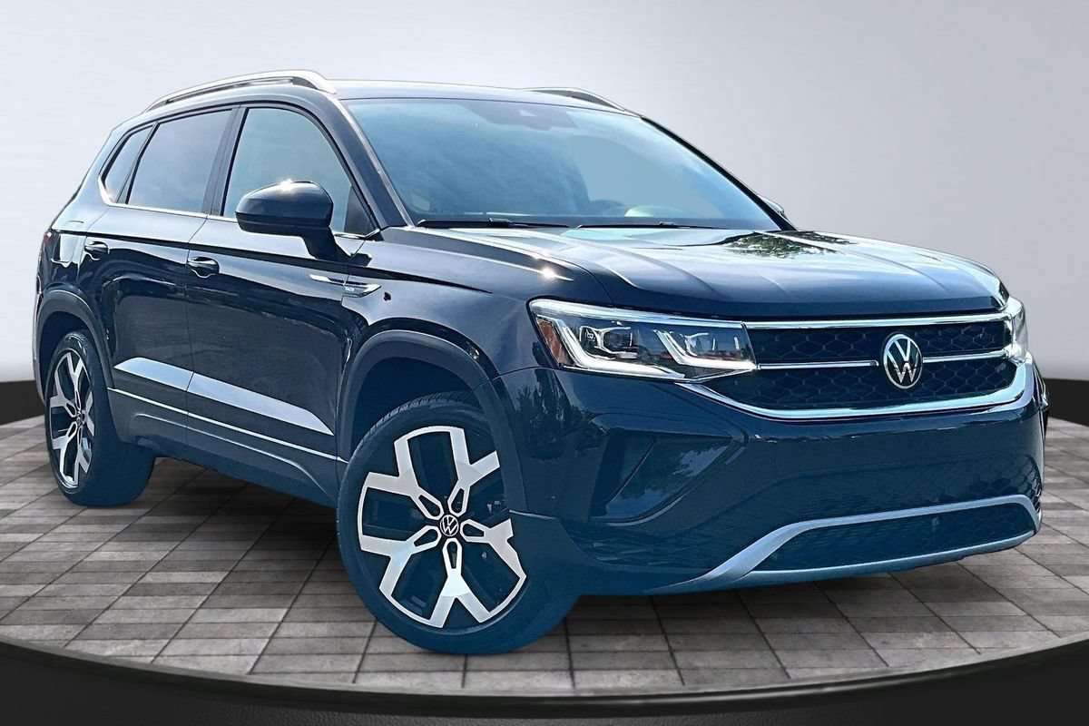 Used 2023 Volkswagen Taos SEL AWD/4WD image 3