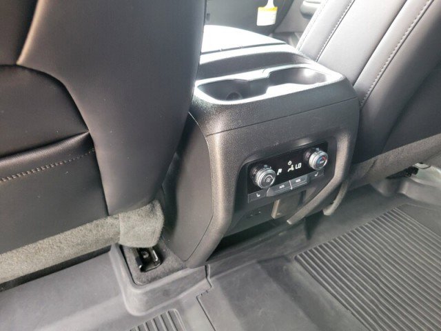 Used 2025 GMC Acadia Denali w/ Super Cruise Package FWD image 30