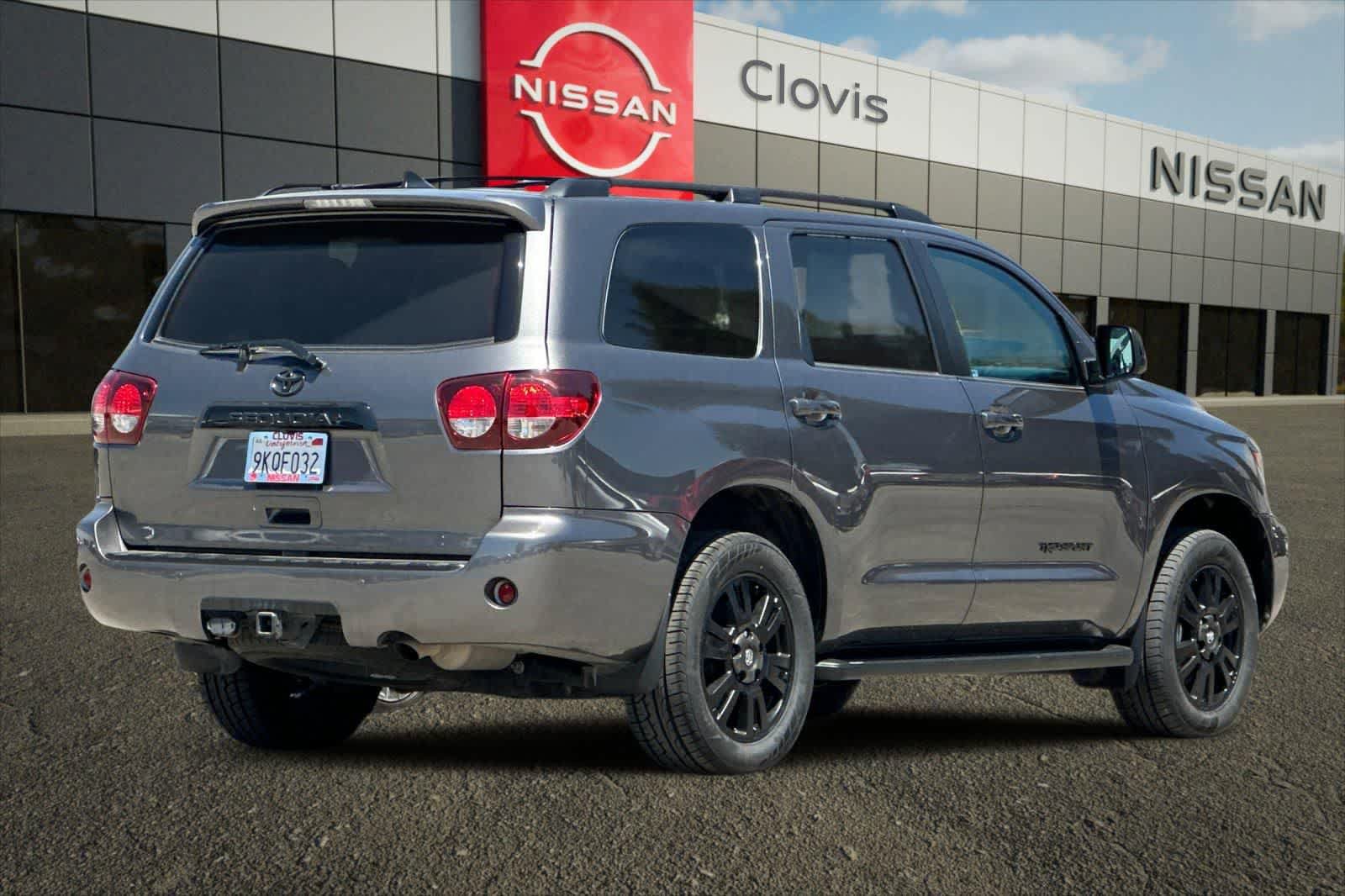 Used 2021 Toyota Sequoia TRD Sport w/ TRD Sport Premium Package AWD/4WD image 3